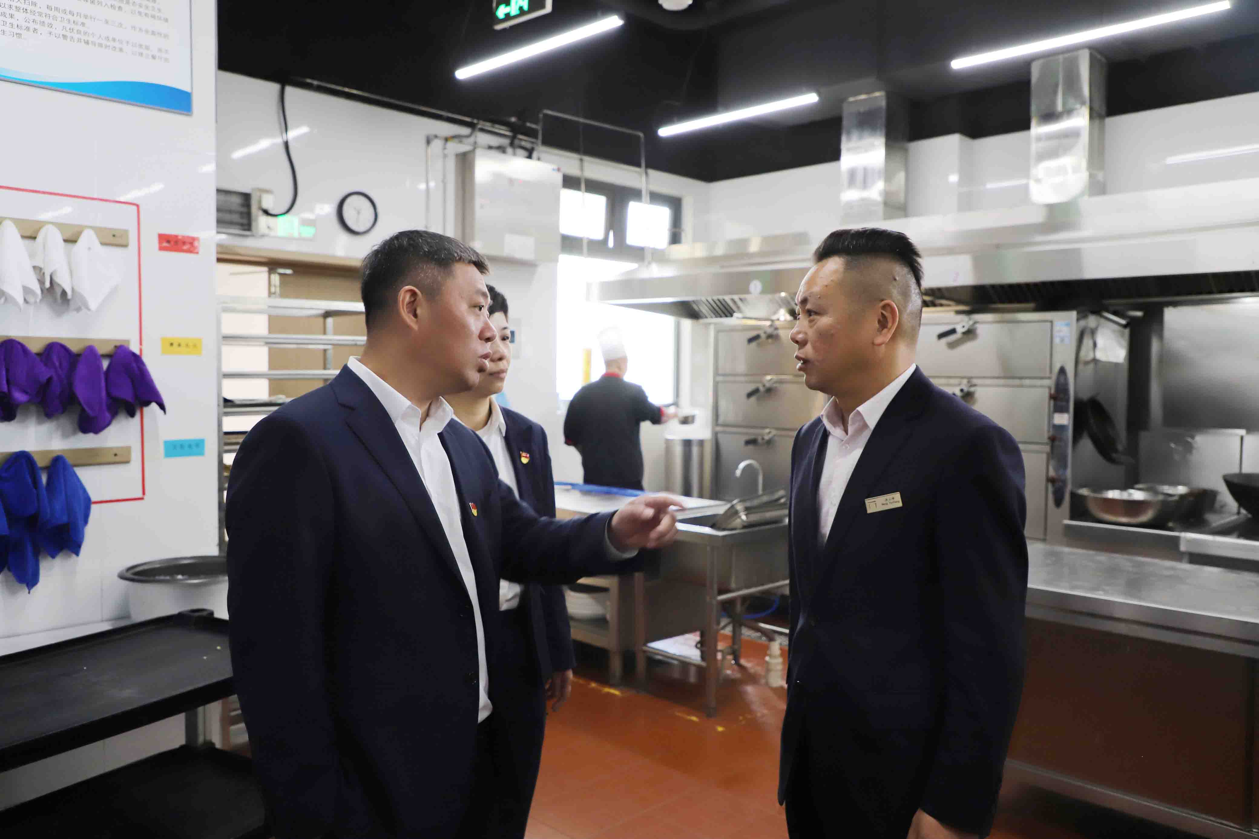 1682559968324596.jpg c54e9fe6943f6c2f7799b3078e488bf.jpg