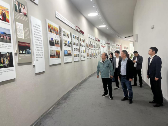 南(nán)通(tōng)理(lǐ)工(gōng)學院傳媒與設計(jì)學院領導一(yī)行(xíng)來(lái)訪基地(dì)